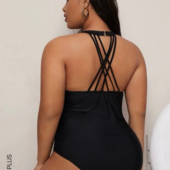 ❌SOLD❌Plus Striped Contrast Mesh One Piece Swimsuit - Picture 2 of 8